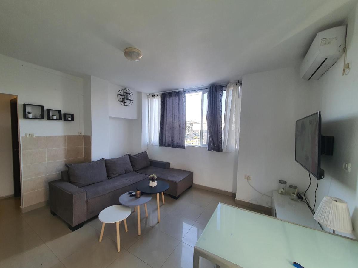 אצל סונו בלב העיר Apartamento Netanya Exterior foto